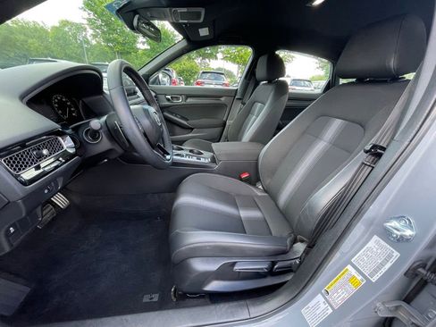 Used 2025 Honda Civic Sport image 26