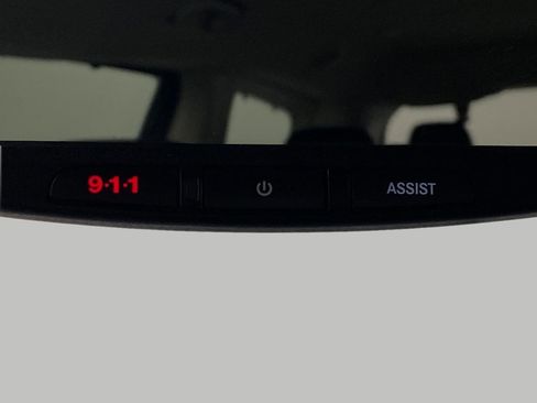 Used 2017 Chrysler Pacifica Touring-L Plus w/ Tire & Wheel Group image 26