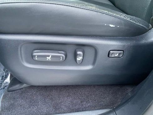 Used 2017 Toyota Land Cruiser Base image 20