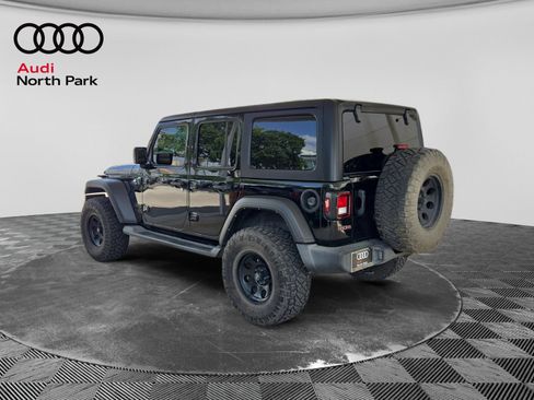 Used 2021 Jeep Wrangler Unlimited Sport AWD/4WD image 3