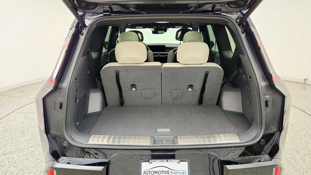 Used 2024 Kia EV9 GT-Line AWD/4WD image 22