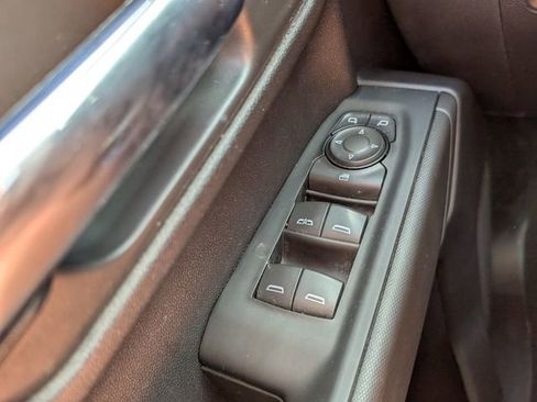 Used 2024 Chevrolet Silverado 1500 Custom image 39