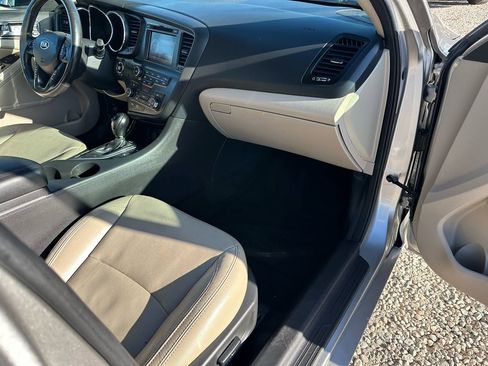 Used 2013 Kia Optima EX w/ Premium Pkg image 14