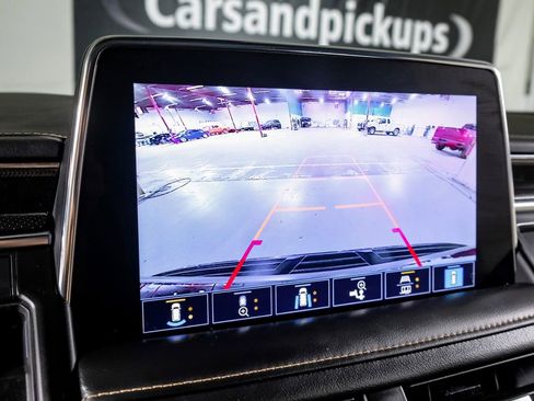 Used 2021 GMC Yukon XL AT4 w/ Rear Media and Nav Package image 21