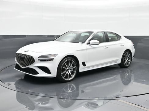 Certified 2025 Genesis G70 2.5T RWD image 1