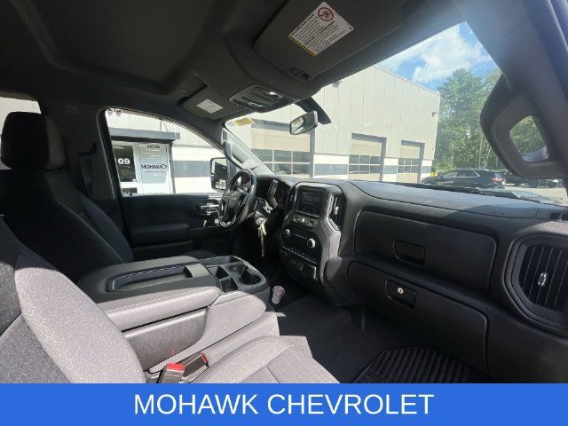 Certified 2022 Chevrolet Silverado 2500 Custom w/ Custom Value Package AWD/4WD image 15