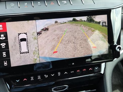 New 2026 Jeep Grand Cherokee Limited AWD/4WD image 18