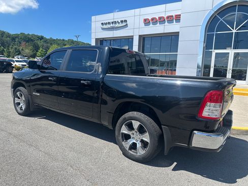 Used 2020 RAM 1500 Big Horn AWD/4WD image 11