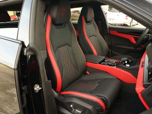 Used 2026 Lamborghini Urus SE image 11