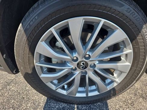 Used 2023 INFINITI QX50 Luxe FWD image 10