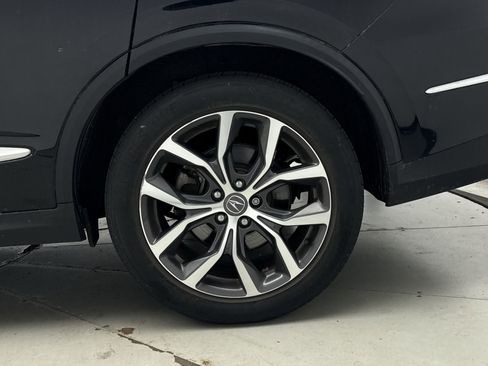 Used 2022 Acura MDX SH-AWD w/ Technology Package image 12