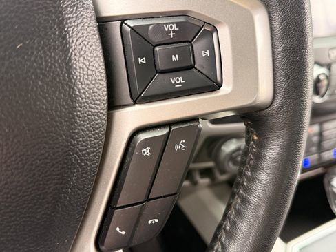 Used 2020 Ford F150 Lariat w/ Equipment Group 502A Luxury AWD/4WD image 15