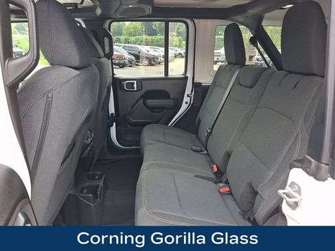 Used 2025 Jeep Wrangler Unlimited Sport AWD/4WD image 19
