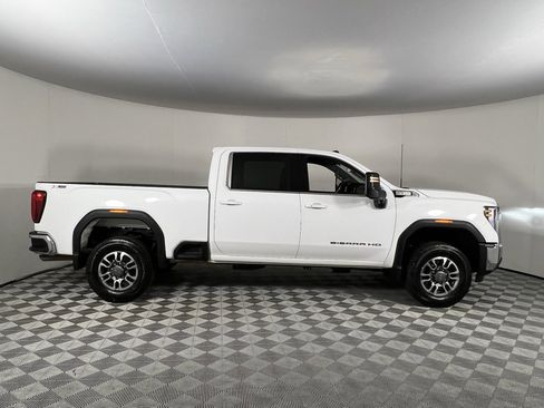 Used 2024 GMC Sierra 3500 SLE image 8