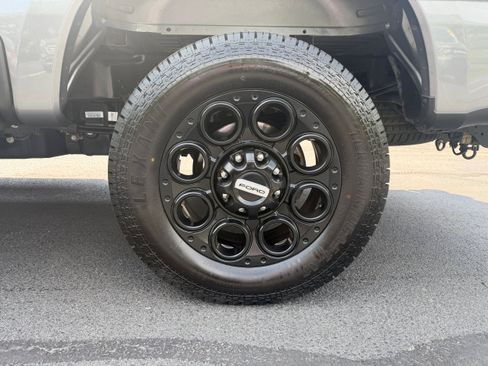Used 2024 Ford F250 XL AWD/4WD image 9