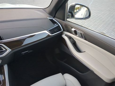 Certified 2023 BMW X5 sDrive40i w/ M Sport Package image 18