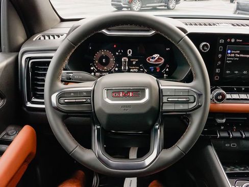 New 2026 GMC Canyon AT4 AWD/4WD image 18