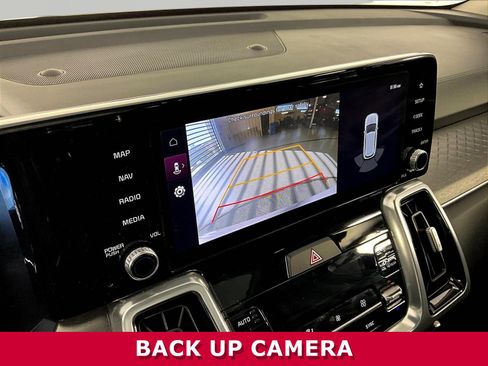 Used 2023 Kia Sorento SX AWD/4WD image 13