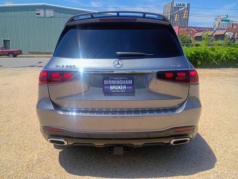 Used 2024 Mercedes-Benz GLS 580 4MATIC image 10