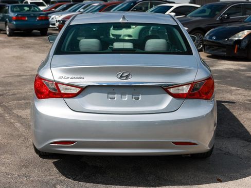 Used 2011 Hyundai Sonata GLS FWD image 9