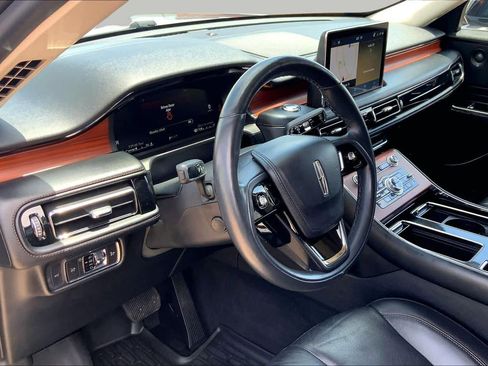 Used 2022 Lincoln Aviator Reserve w/ Elements Package Plus RWD image 18
