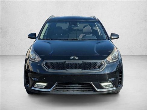 Used 2018 Kia Niro LX FWD image 2
