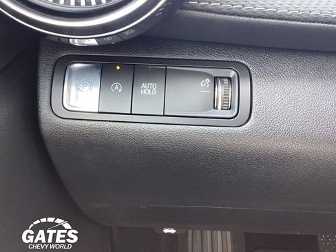 Used 2026 Chevrolet Equinox LT FWD image 21