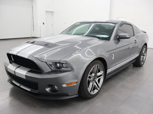 Used 2011 Ford Mustang Shelby GT500 RWD image 7