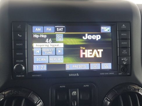 Used 2017 Jeep Wrangler Unlimited Rubicon image 19