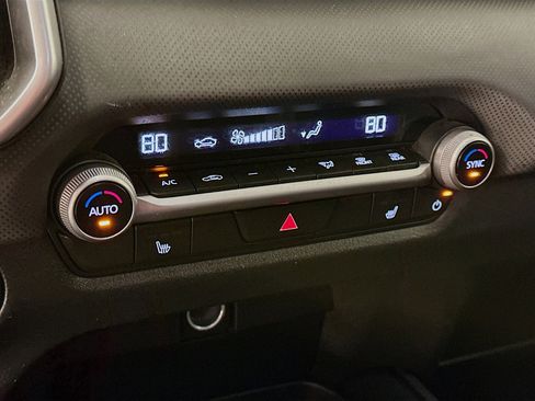 Used 2025 MAZDA CX-50 AWD 2.5 S w/ Preferred Package image 24