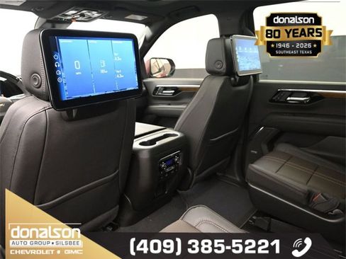 New 2026 Chevrolet Suburban High Country image 11