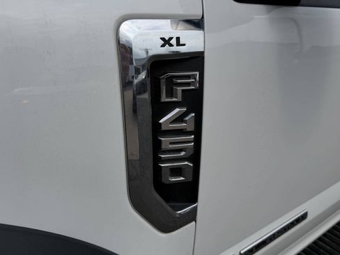 Used 2019 Ford F450 XL w/ Power Equipment Group AWD/4WD image 23