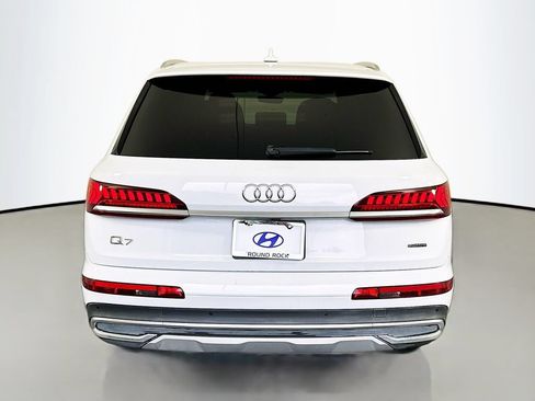 Used 2022 Audi Q7 3.0T Premium Plus w/ Premium Plus Package AWD/4WD image 6