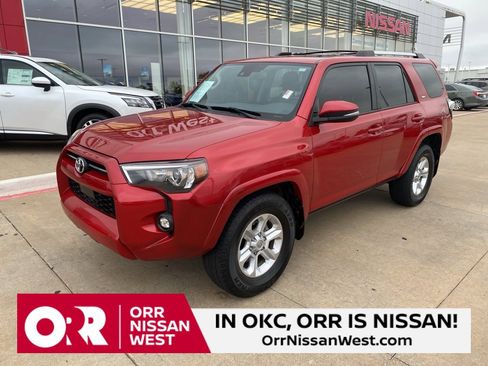 Used 2022 Toyota 4Runner SR5 Premium image 1