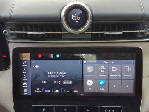 Used 2023 Maserati Grecale Modena AWD/4WD image 16