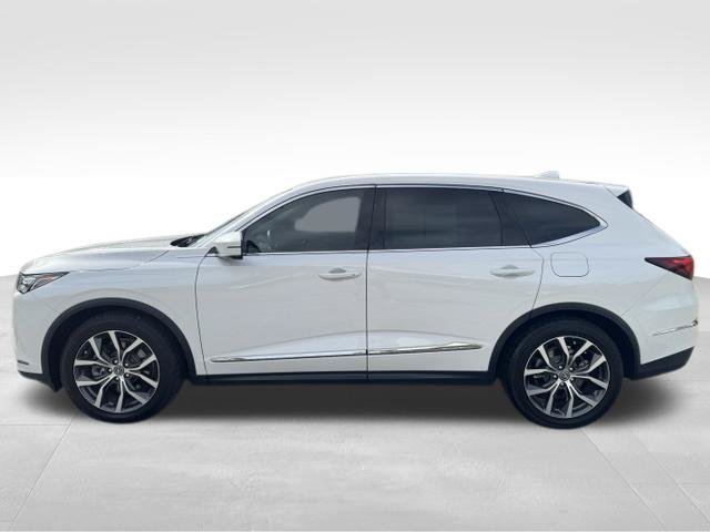 Used 2024 Acura MDX w/ Technology Package FWD image 3