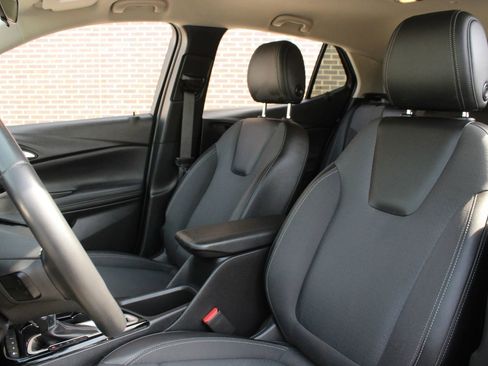 Used 2022 Buick Encore GX Select w/ Sport Touring Package AWD/4WD image 24