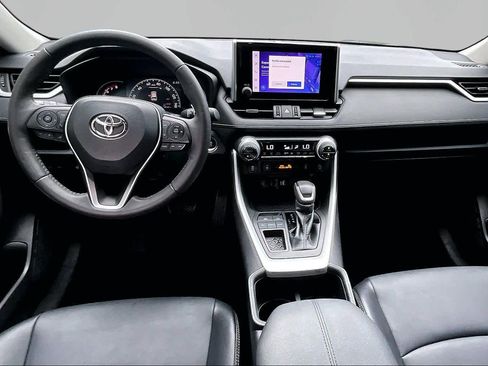 Used 2023 Toyota RAV4 XLE Premium FWD image 16