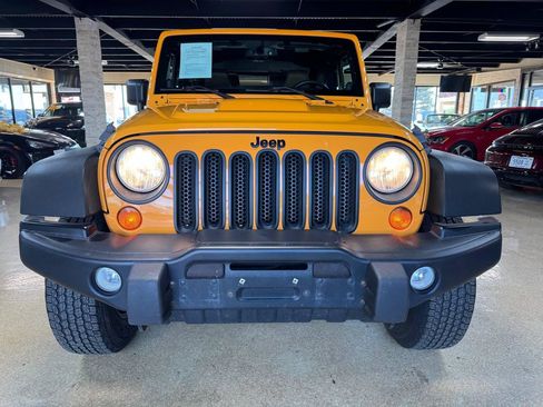 Used 2013 Jeep Wrangler Sahara AWD/4WD image 2