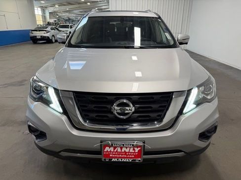 Used 2020 Nissan Pathfinder Platinum image 8