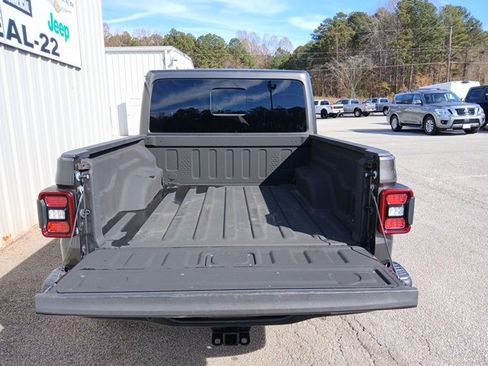 Used 2020 Jeep Gladiator Rubicon image 6