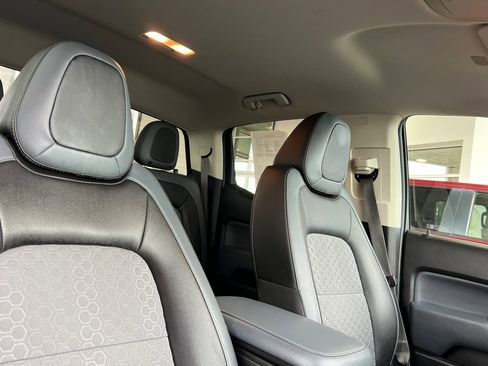 Used 2020 Chevrolet Colorado Z71 image 13