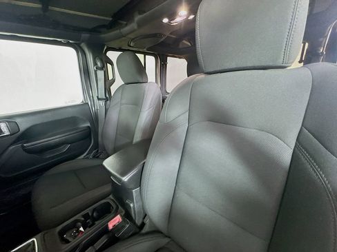 Used 2020 Jeep Wrangler Unlimited Sport S AWD/4WD image 19