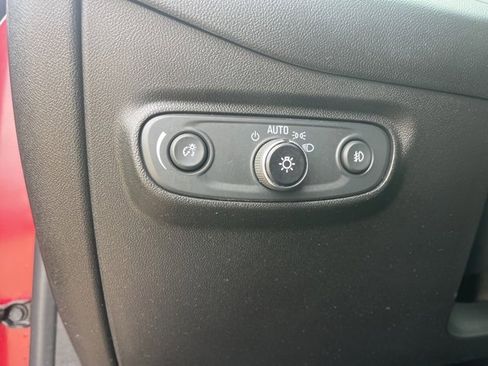 Used 2020 Chevrolet Equinox LT image 25