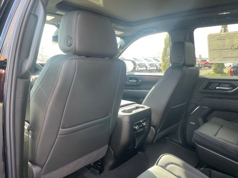 New 2026 GMC Yukon XL Denali w/ Sun & Power Step Package AWD/4WD image 23