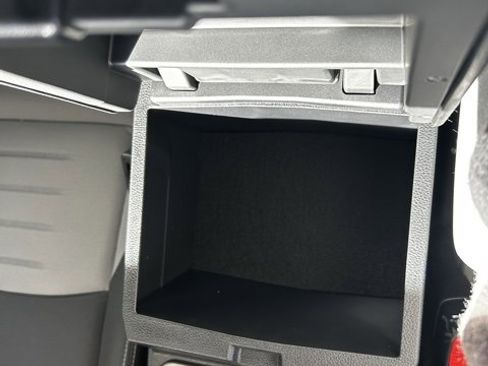 Used 2024 Toyota Tacoma TRD Off-Road image 25