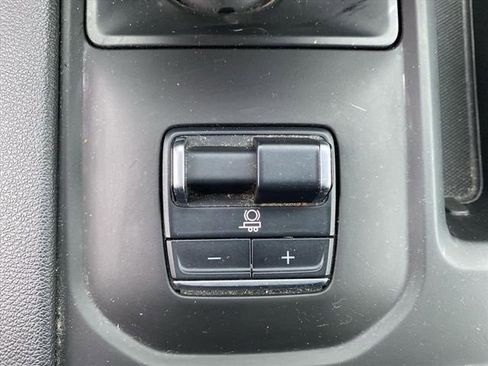 Used 2024 GMC Sierra 1500 AT4 w/ Technology Package image 13