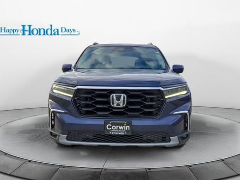 New 2025 Honda Pilot Touring image 5