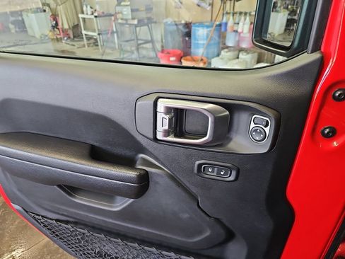Used 2023 Jeep Wrangler Unlimited Sport AWD/4WD image 22