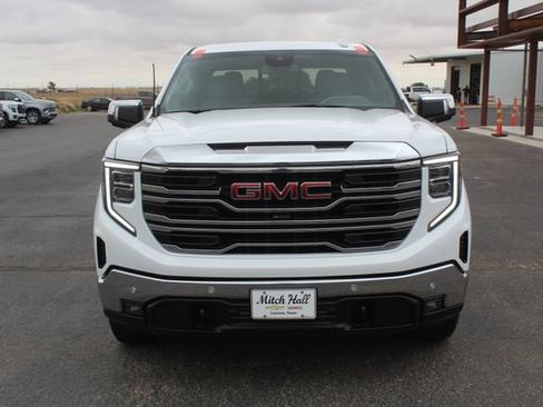 Used 2024 GMC Sierra 1500 SLT w/ SLT Premium Plus Package AWD/4WD image 10